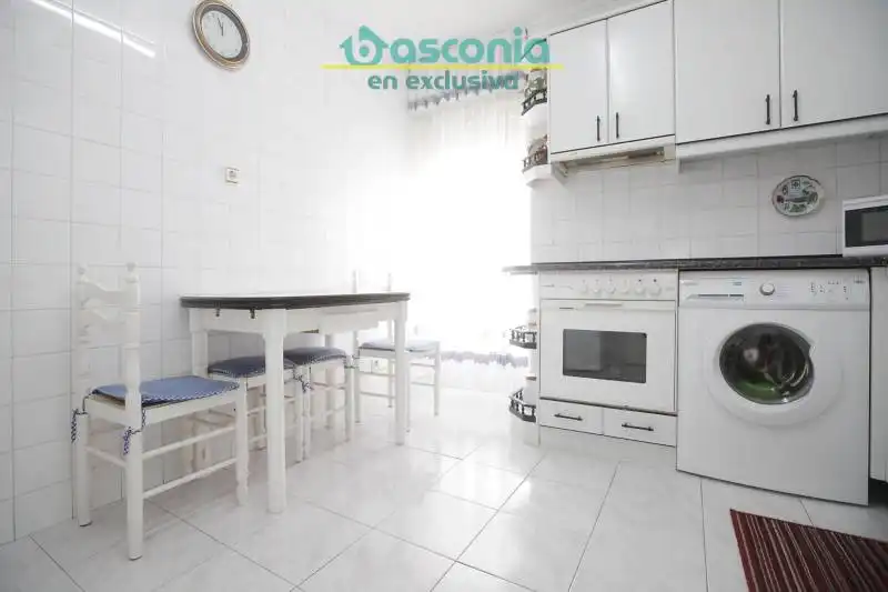 Piso con ascensor en venta en Leon Kalea, imagen 7