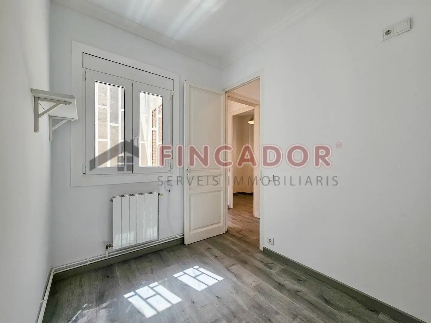 Bedroom of Flat for sale in Barcelona  with Air Conditioner, Heating and Parquet flooring