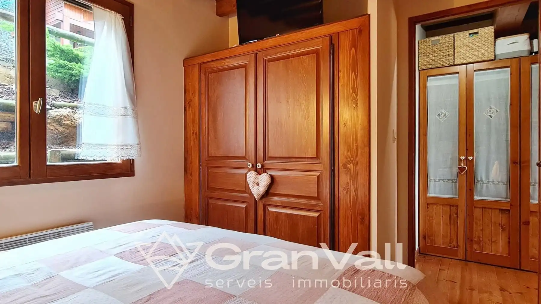 Habitación de Casa adosada en venta en Saillagouse con Calefacción, Jardín privado y Parquet