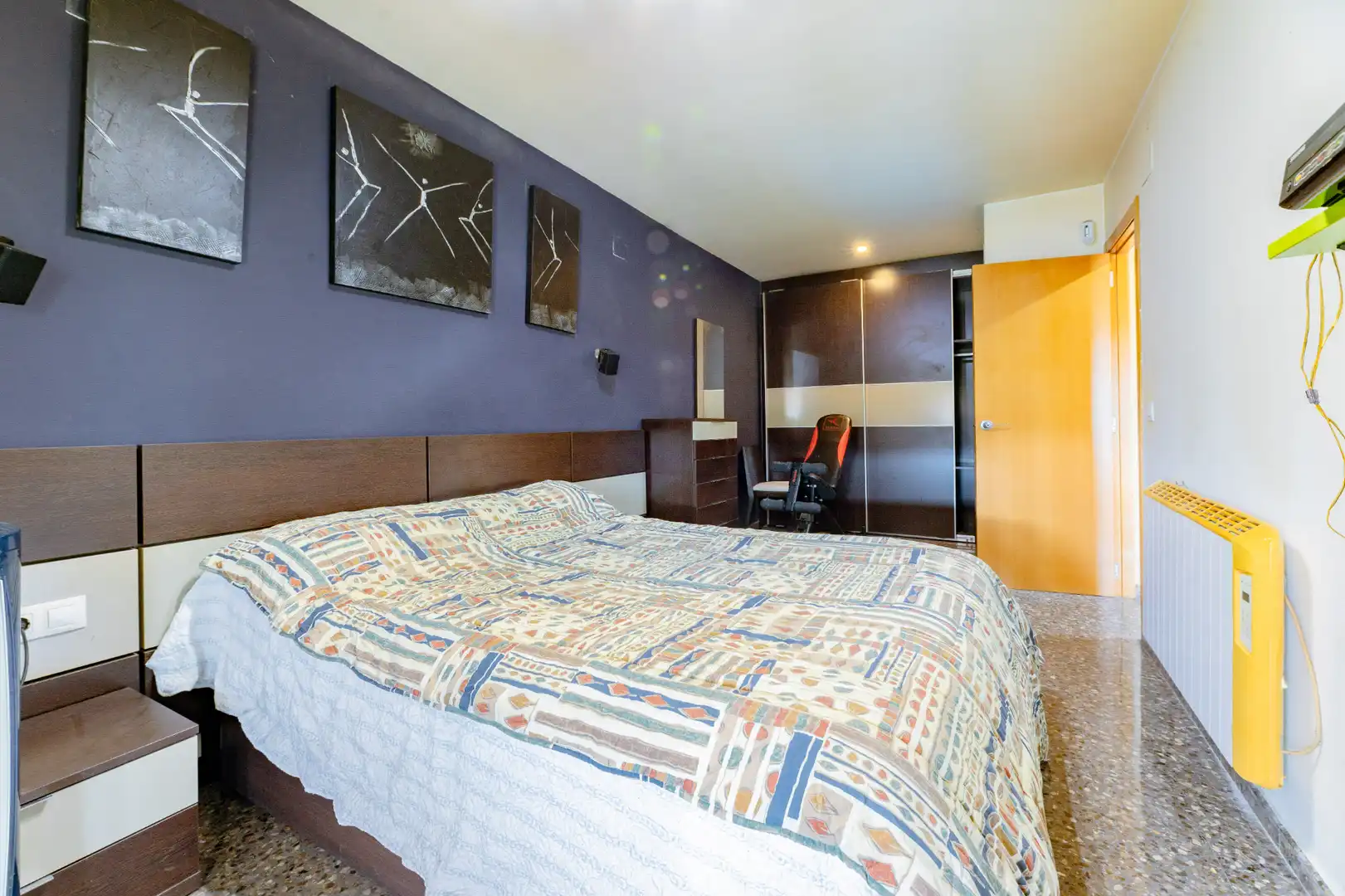 Bedroom of Flat for sale in Paterna  with Air Conditioner, Storage room and Balcony