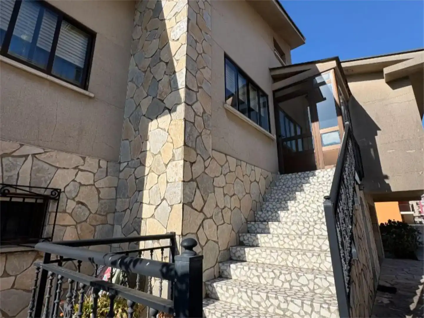 Vista exterior de Piso en venta en Ribadeo con Jardín privado, Parquet y Trastero