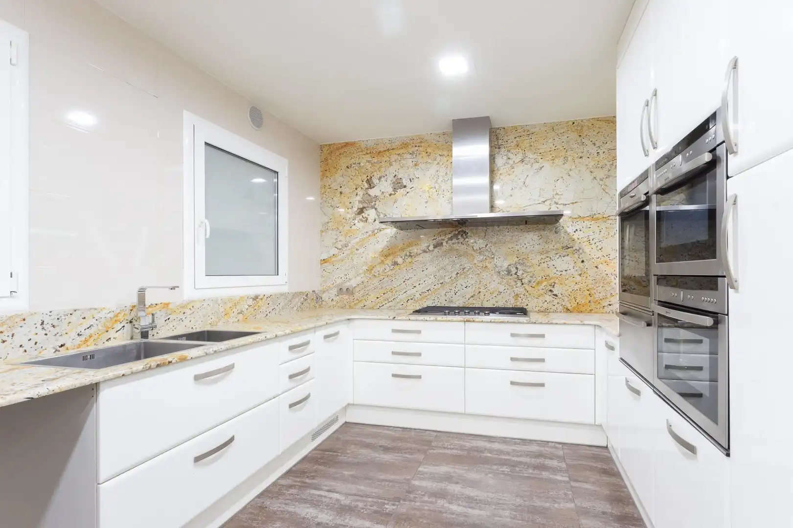 Wohnung mit Terrasse zum Verkauf in Carrer ARAGO, imagen 7