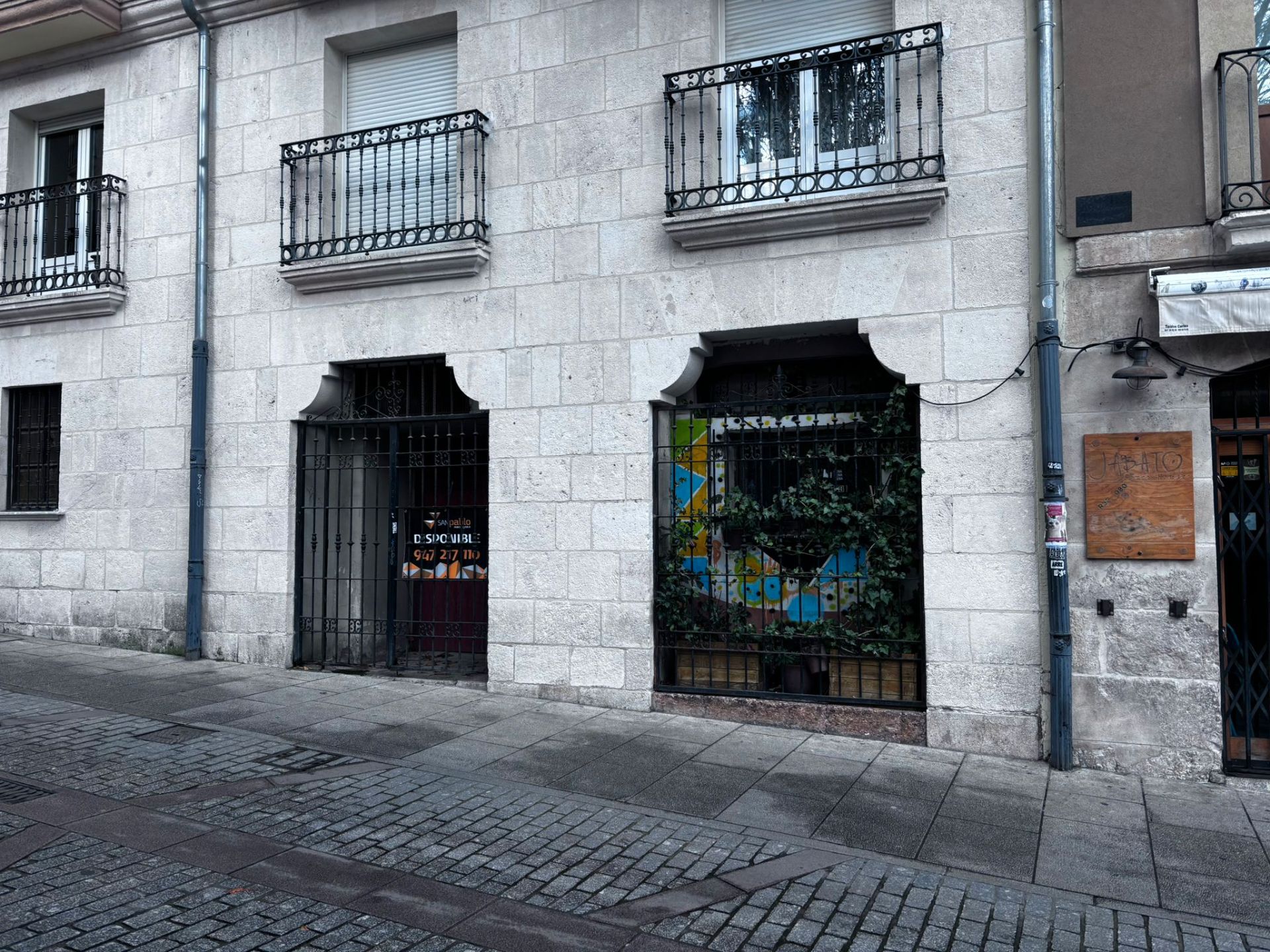Exterior view of Premises for sale in Burgos Capital