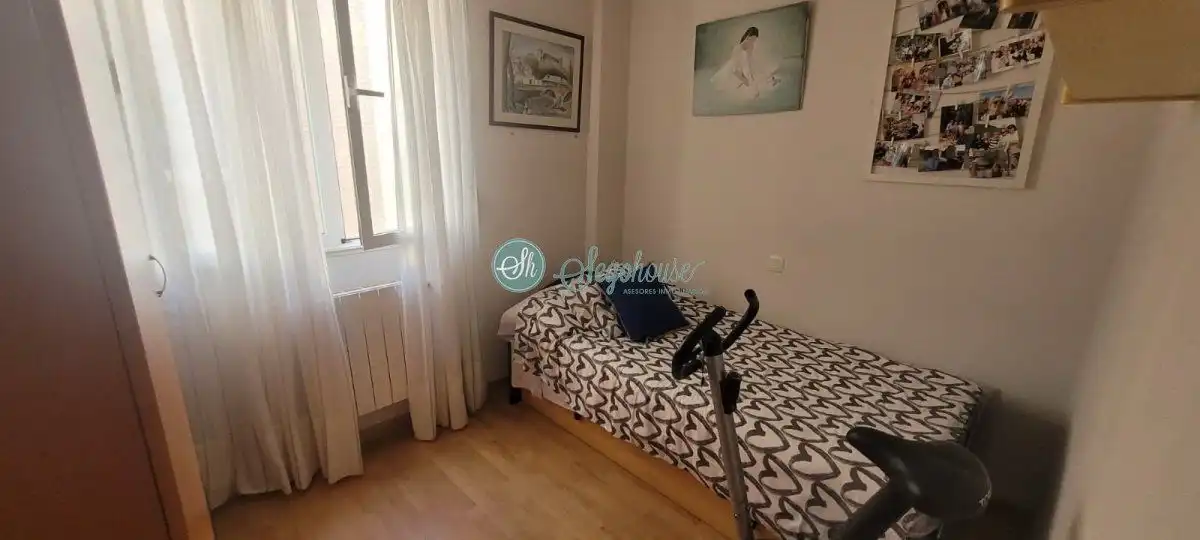 Bedroom of Flat for sale in Segovia  with Heating, Terrace and Furnished