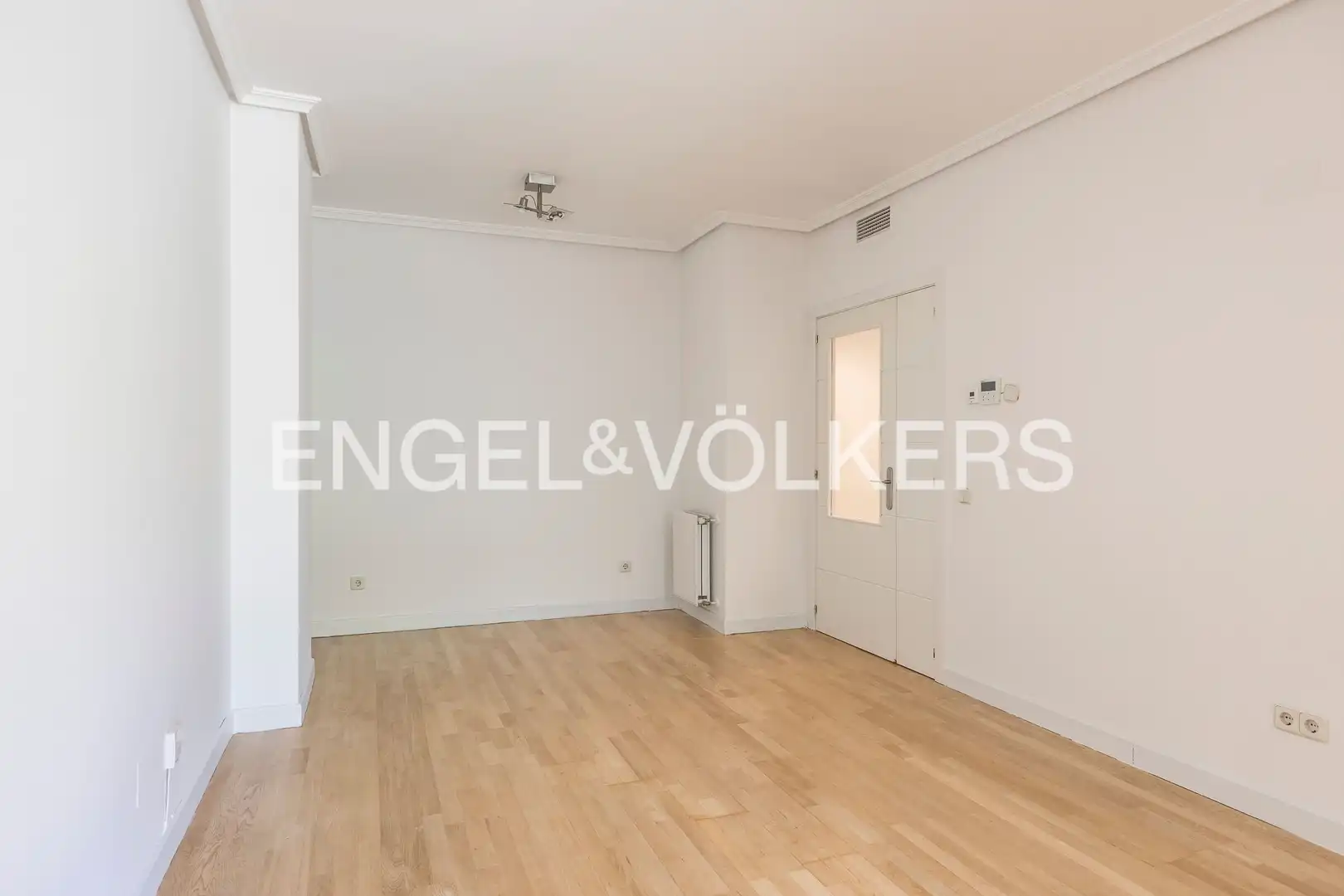 Wohnung zur Miete in Sanchinarro