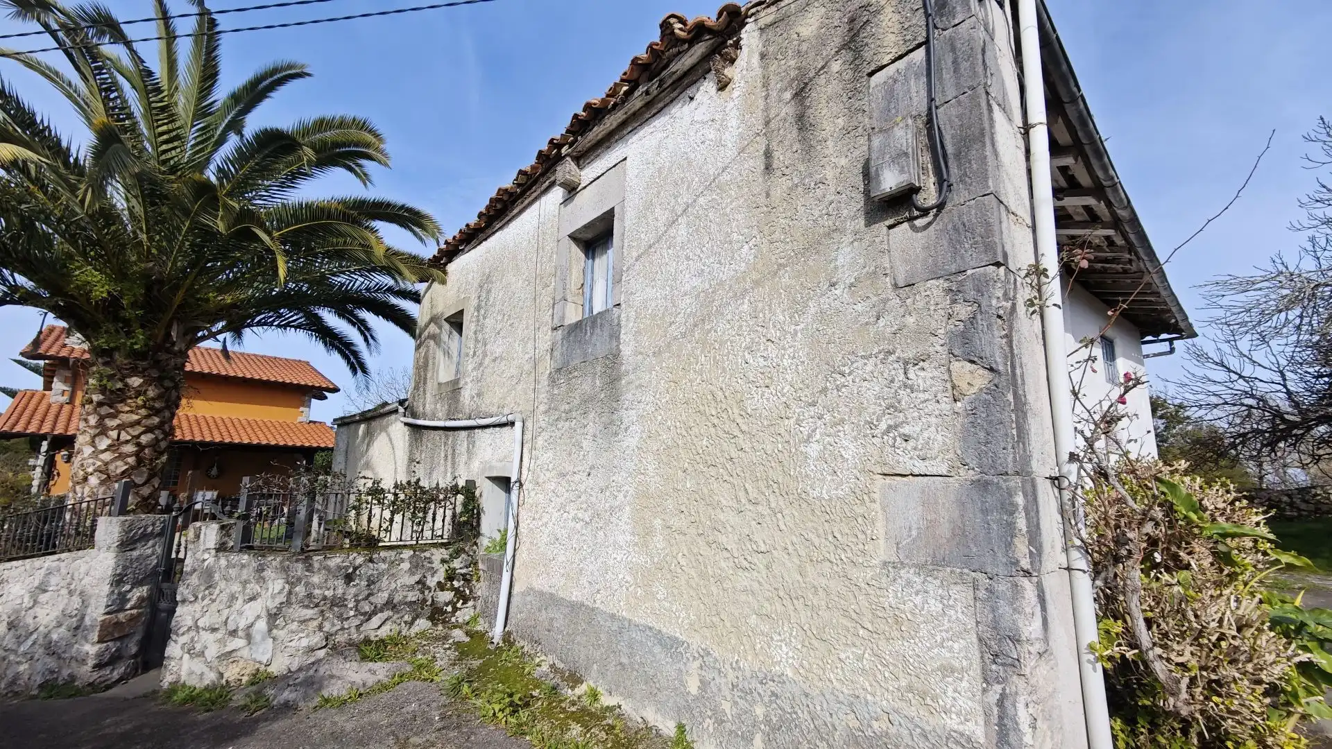 Exterior view of Country homes for sale in Llanes  with Private garden