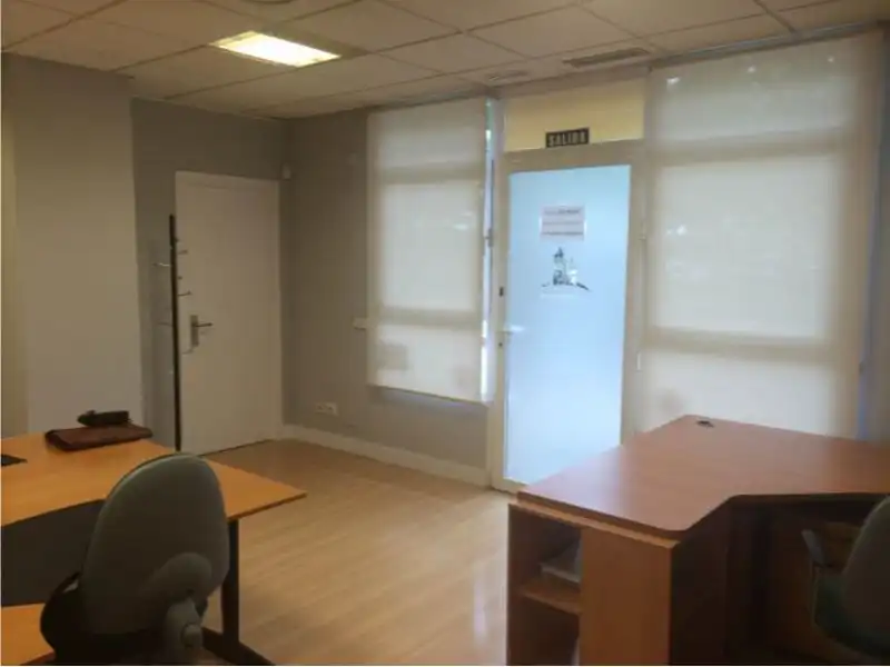 Office space to rent in Plaza de la Constitución 3, imagen 3