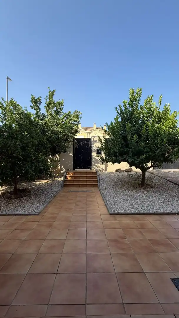 Vista exterior de Casa o chalet en venta en Córdoba con Aire acondicionado, Calefacción y Jardín privado