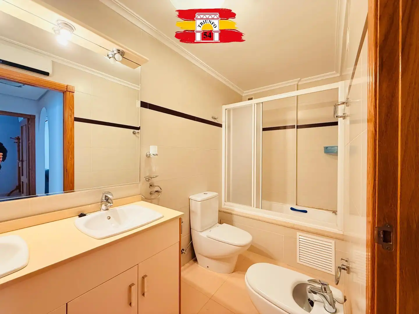 Baño de Ático en venta en Pilar de la Horadada con Aire acondicionado, Jardín privado y Trastero