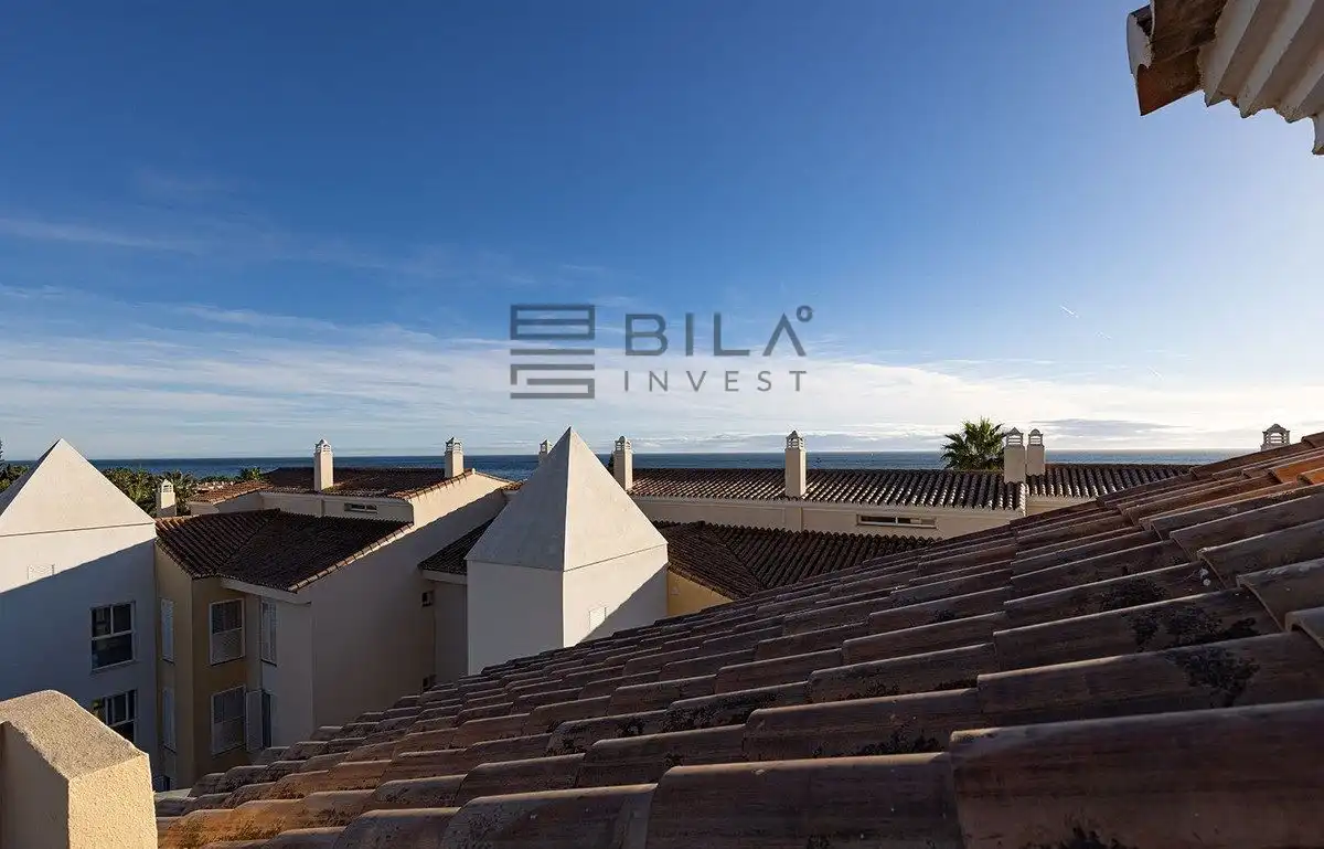 Exterior view of Attic for sale in Marbella  with Air Conditioner, Terrace and Swimming Pool