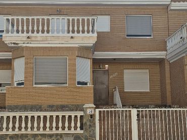 Reihenhaus mit Balkon zum Verkauf in Calle San Juan de Dios 16