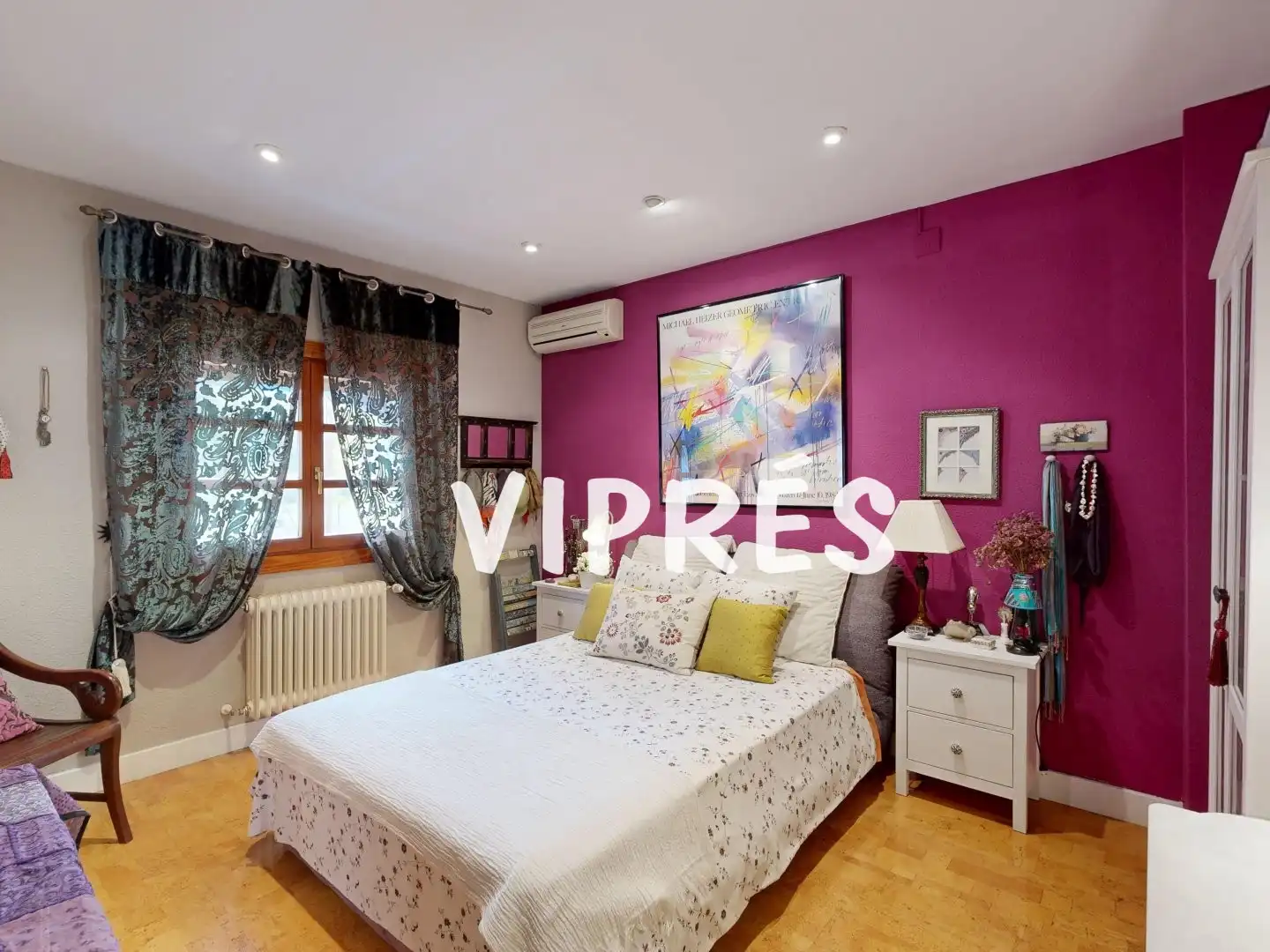 Habitación de Casa adosada en venta en Mérida con Calefacción