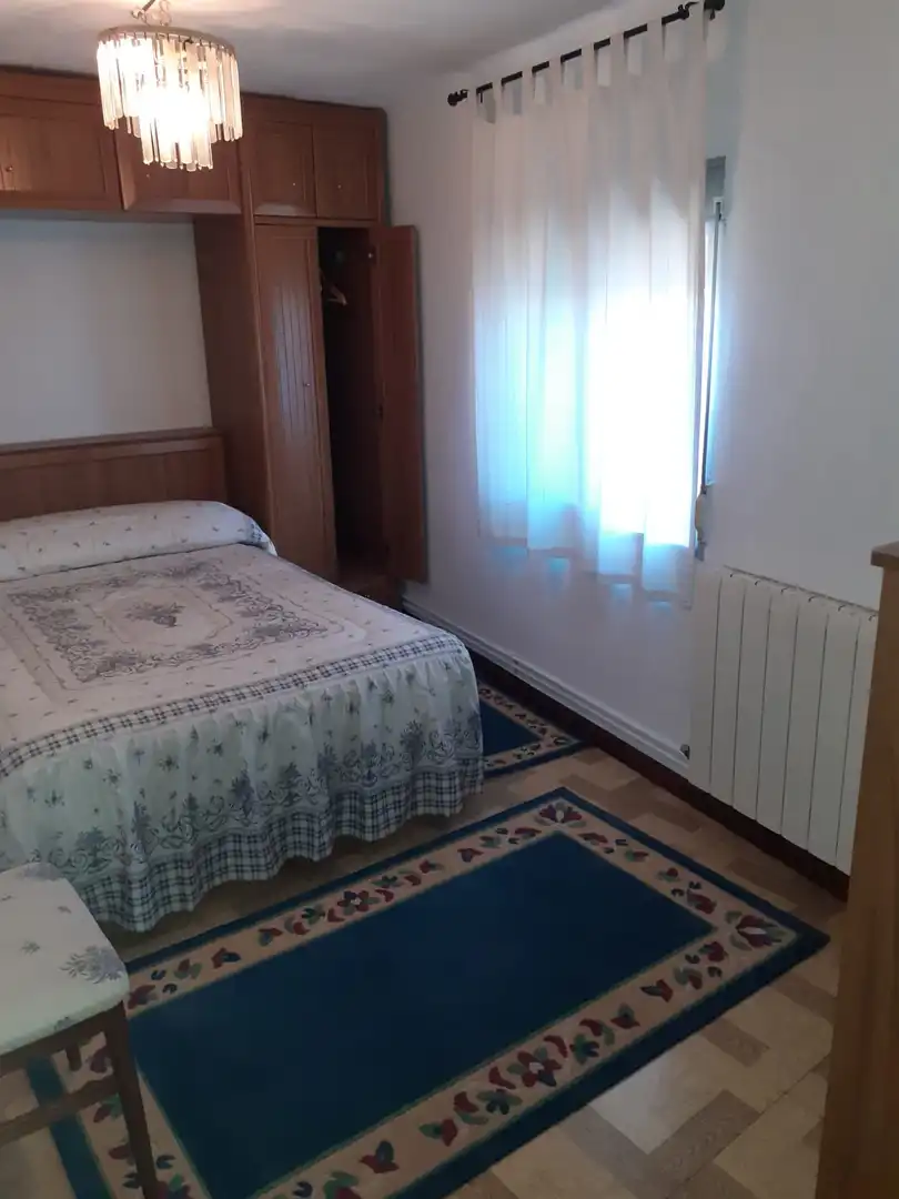 Dormitori de Casa o xalet en venda en Nalda amb Calefacció, Traster i Rentadora