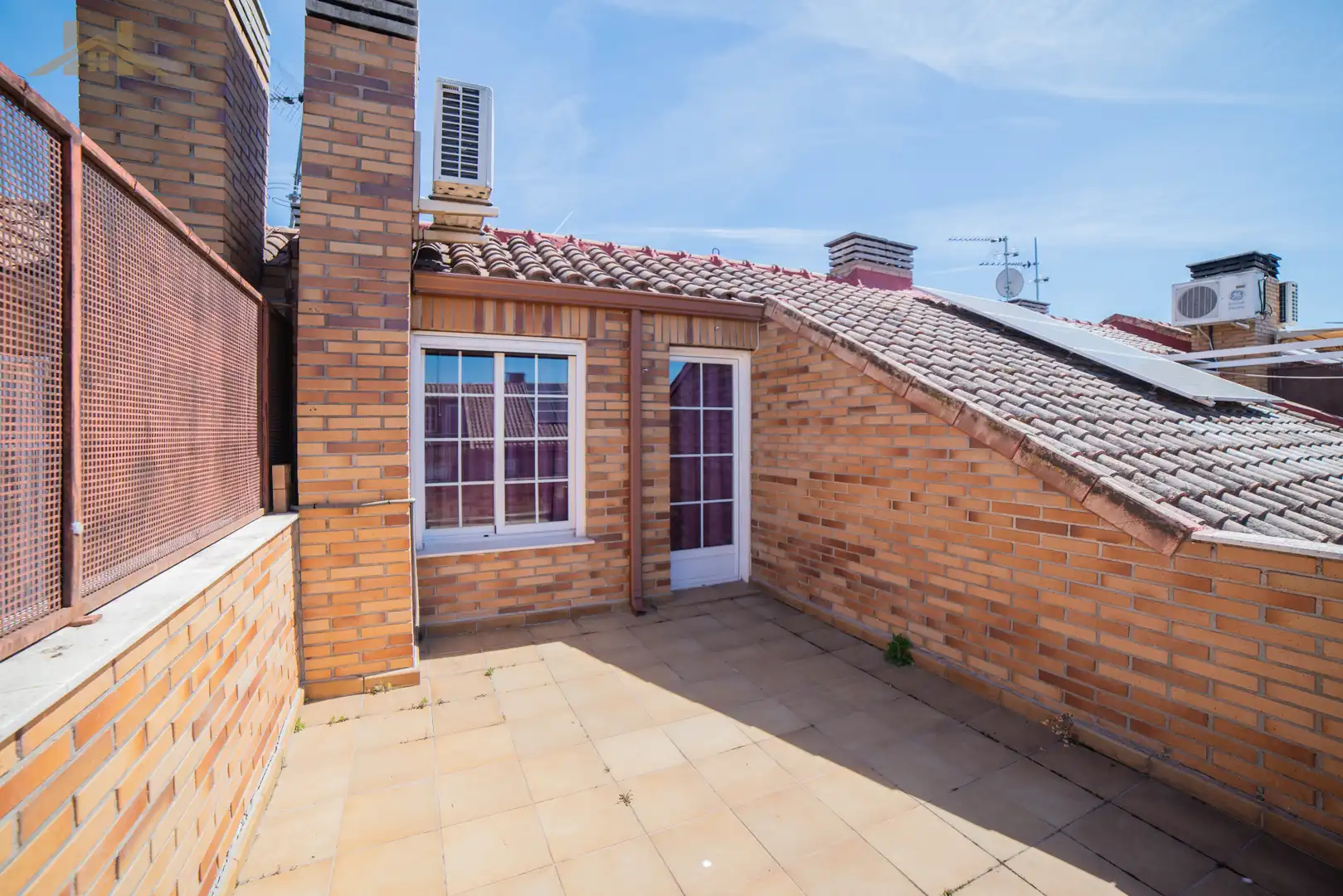 Terrassa de Casa adosada en venda en Valdemoro amb Calefacció, Jardí privat i Parquet