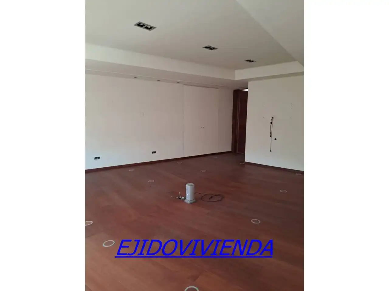 Oficina en venda en Vícar