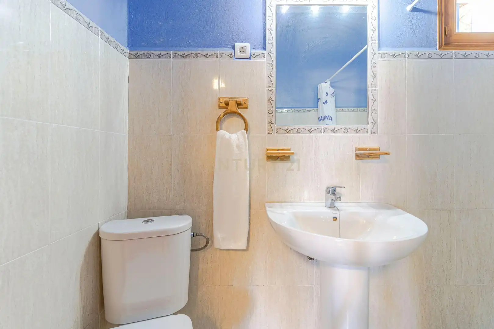 Bathroom of Houses for sale in Ítrabo  with Furnished and Jacuzzi