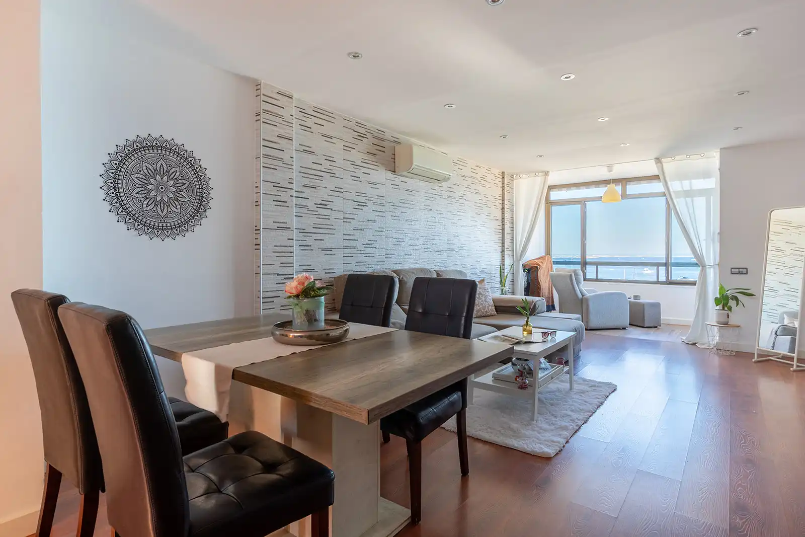 Menjador de Apartament en venda en Calvià amb Aire condicionat, Moblat i Internet