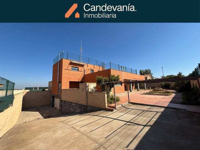 Casa-chalet en Venta en San Mateo de Gállego