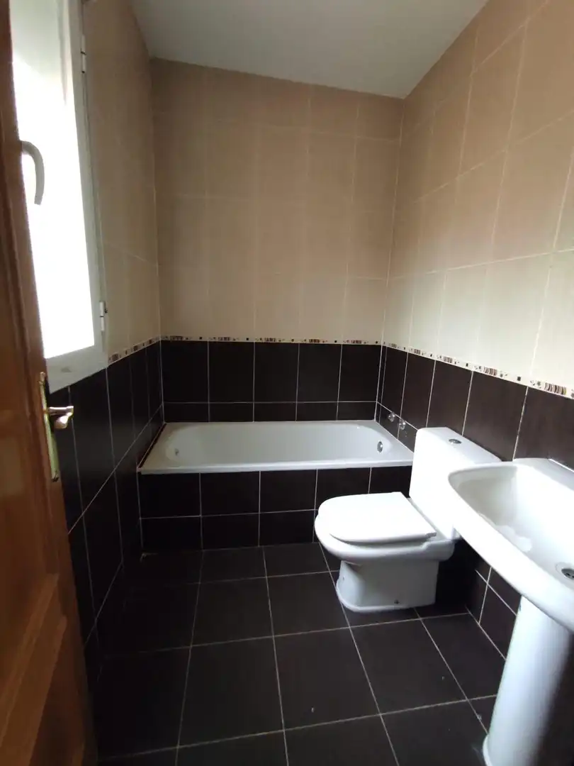 Baño de Casa adosada en venta en Cadalso de los Vidrios