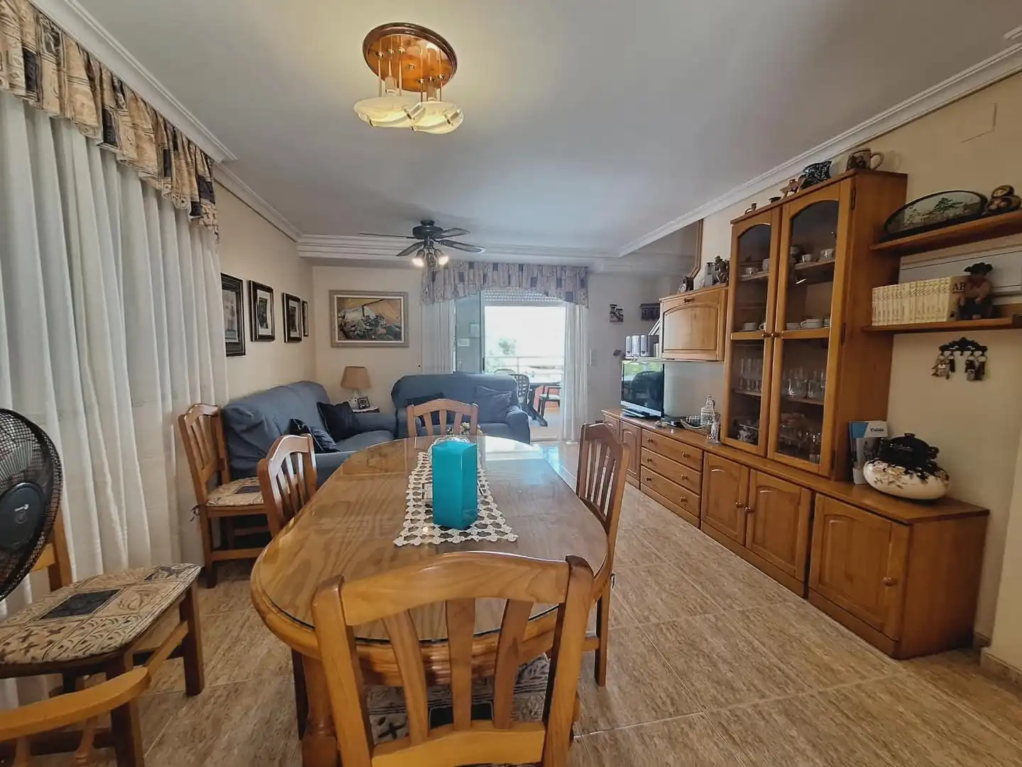 Comedor de Casa adosada en venta en Tavernes de la Valldigna con Aire acondicionado, Terraza y Balcón
