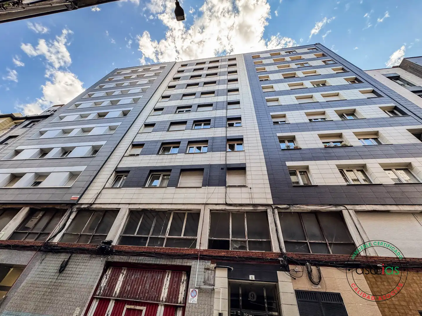 Vista exterior de Piso en venta en Gijón  con Calefacción y Parquet