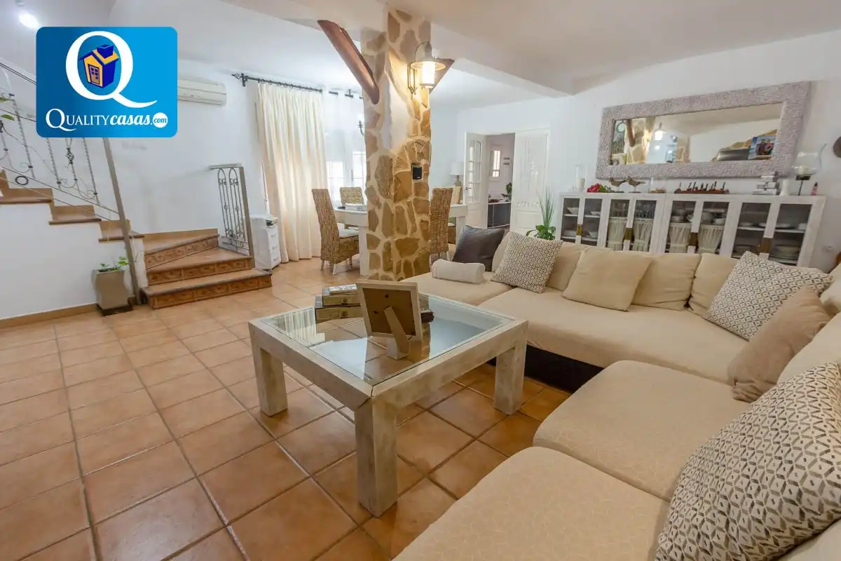 Sala de estar de Casa o chalet en venta en Mutxamel con Aire acondicionado, Calefacción y Terraza