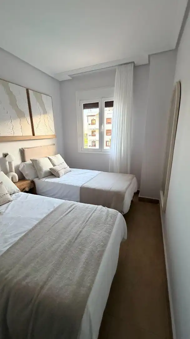 Habitación de Apartamento en venta en Los Alcázares con Aire acondicionado, Calefacción y Trastero