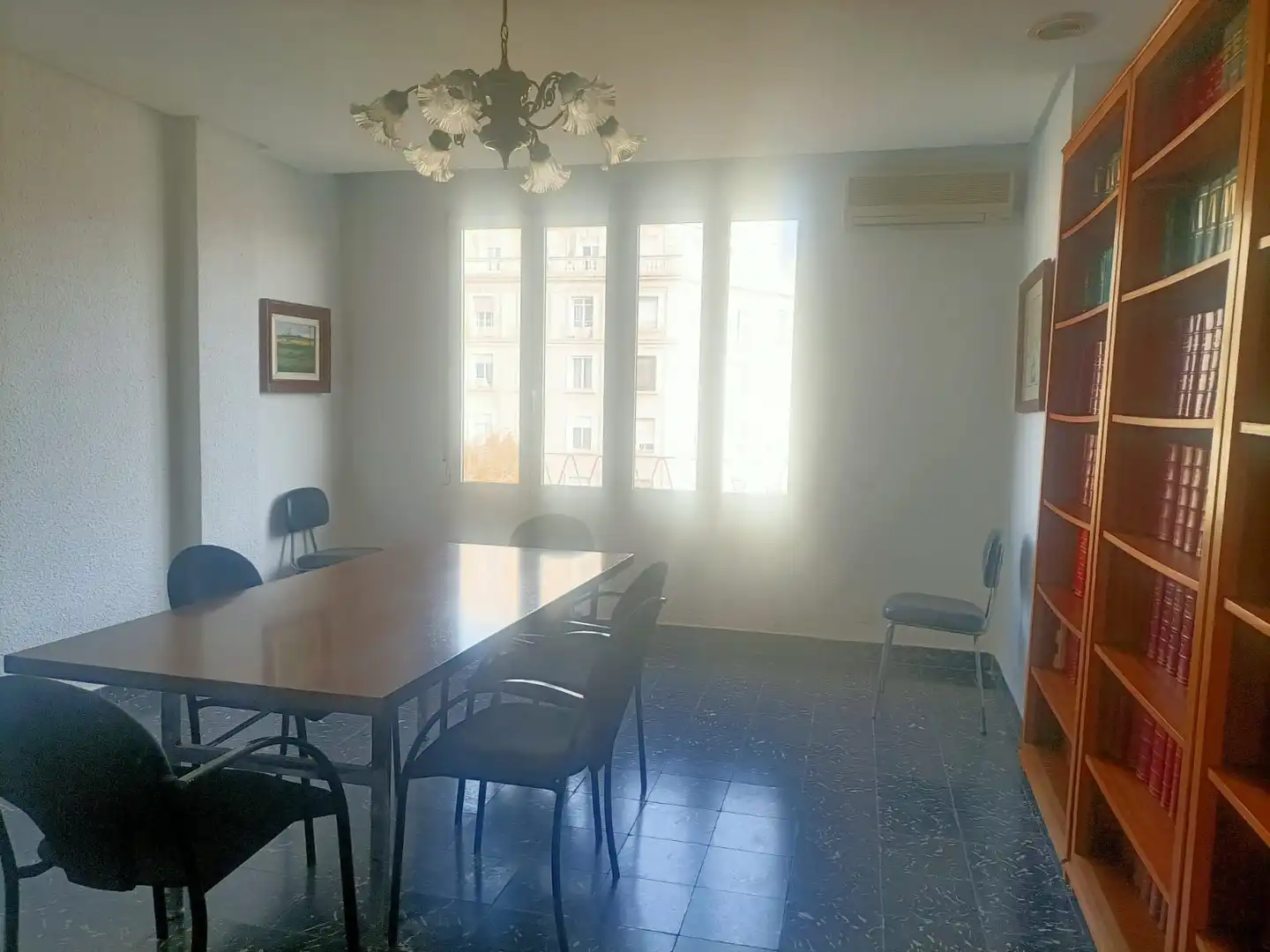 Menjador de Oficina de lloguer en Valencia