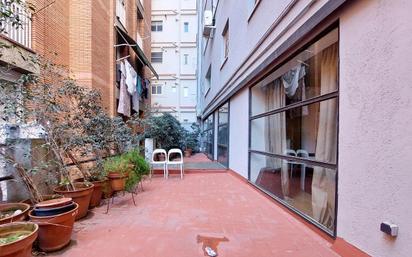 Exterior view of Flat for sale in  Barcelona Capital  with Air Conditioner and Terrace