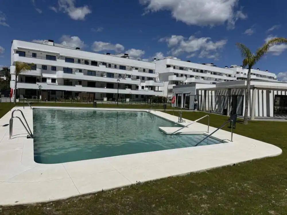 Penthouse mit Pool zur Miete in Selwo