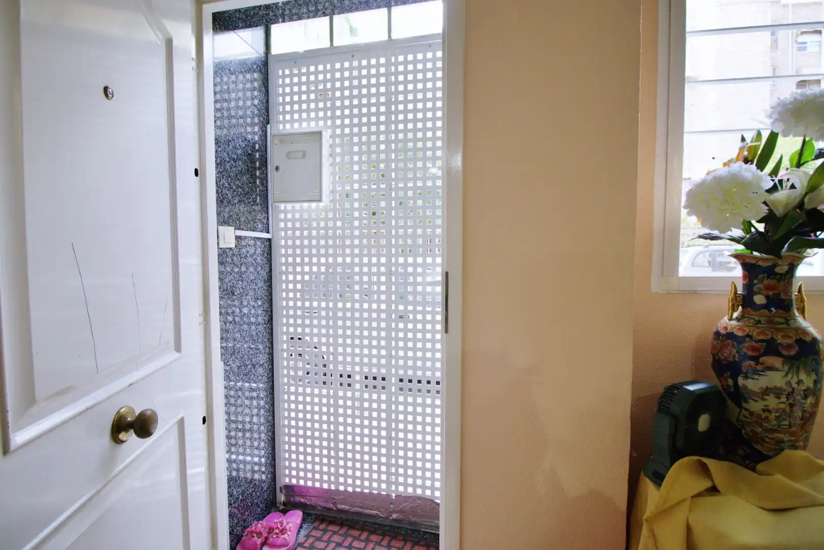 Badezimmer von Erdgeschoss zum Verkauf in Elche / Elx mit Klimaanlage, Heizung und Möbliert