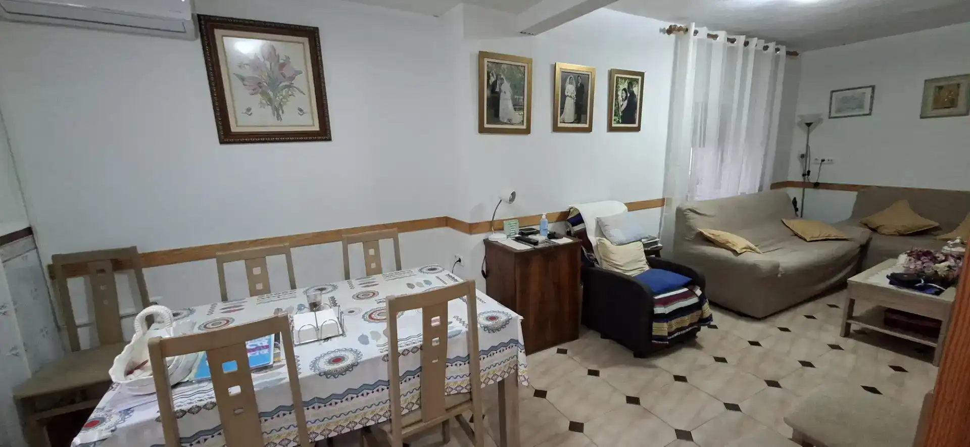 Menjador de Casa adosada en venda en Gandia
