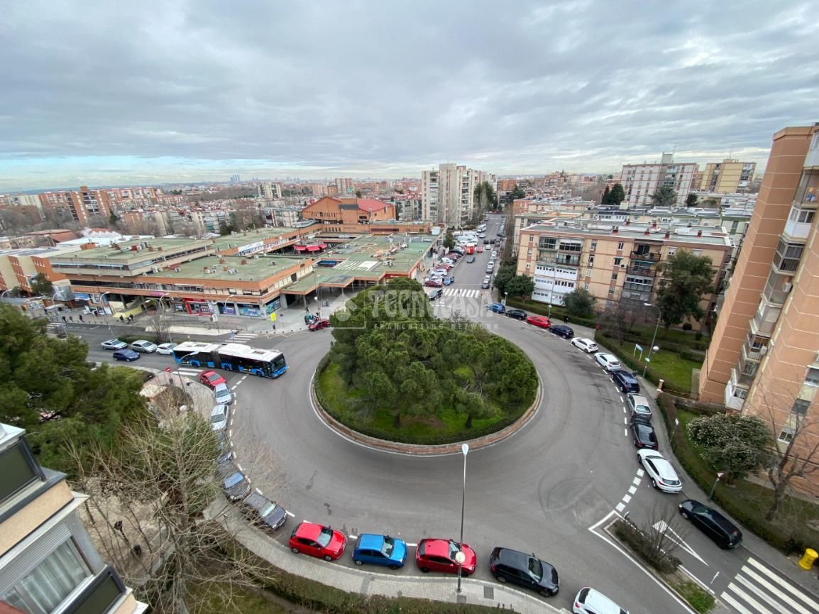 Vista exterior de Garatge en venda en  Madrid Capital