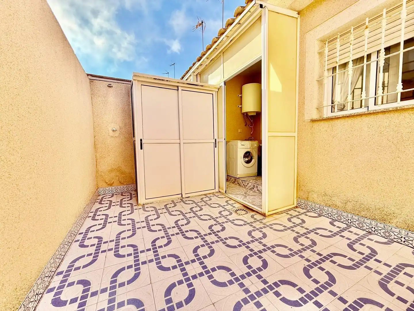 Houses for sale in Avenida Avenida Río Segura, Torre de la Horadada