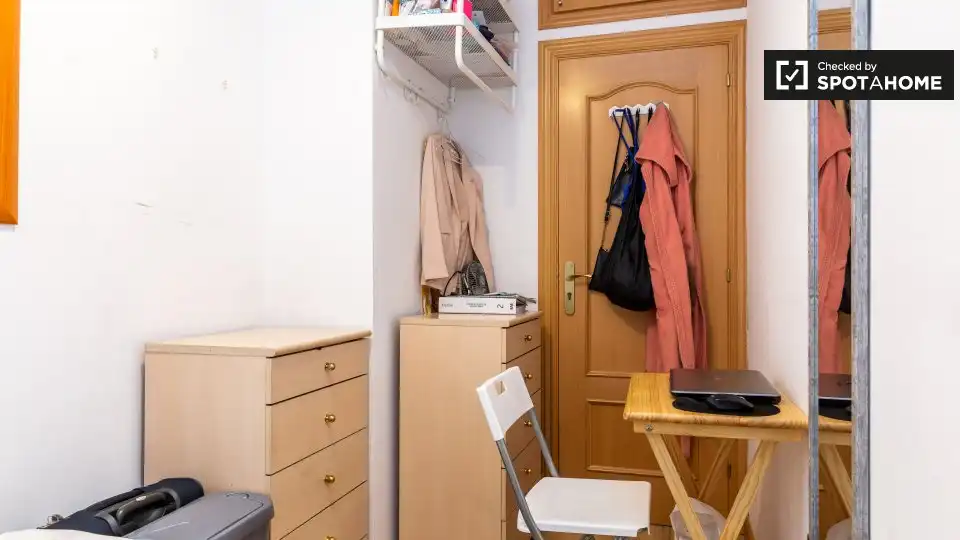 Room in Barcelona, Barcelona
