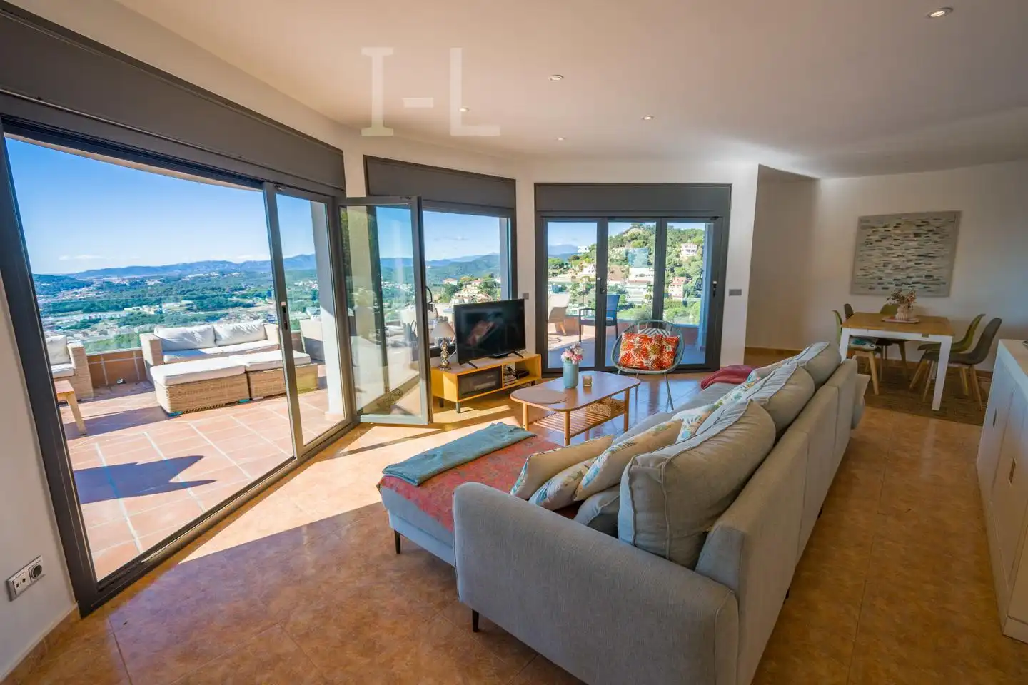 Sala d'estar de Casa o xalet en venda en Lloret de Mar amb Calefacció, Terrassa i Piscina