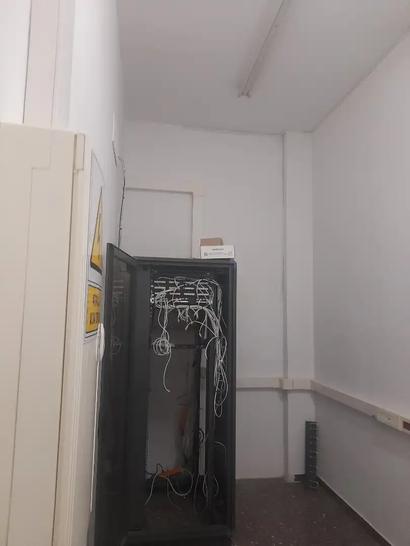 Oficina de lloguer en L'Hospitalet de Llobregat amb Aire condicionat i Calefacció