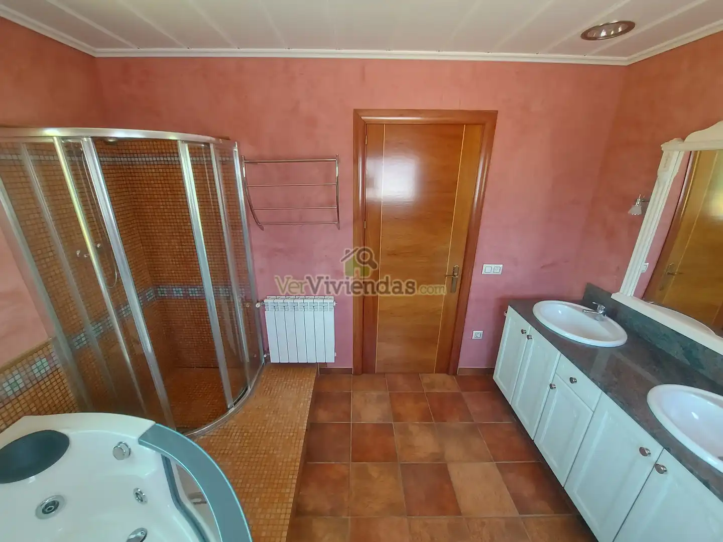 Bathroom of Houses for sale in Olèrdola  with Air Conditioner, Heating and Private garden