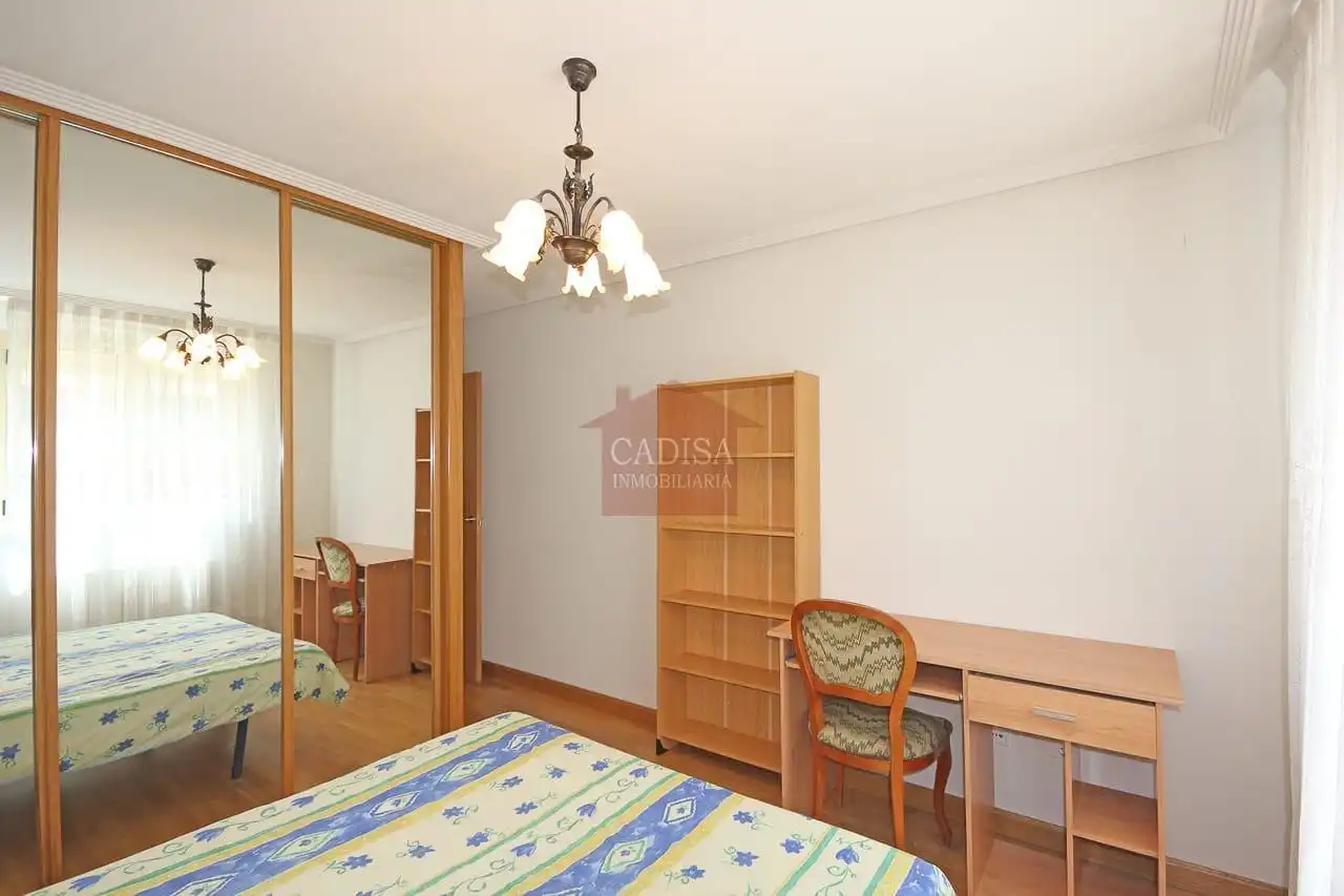 Bedroom of Flat for rent in Salamanca  with Heating, Storage room and Furnished