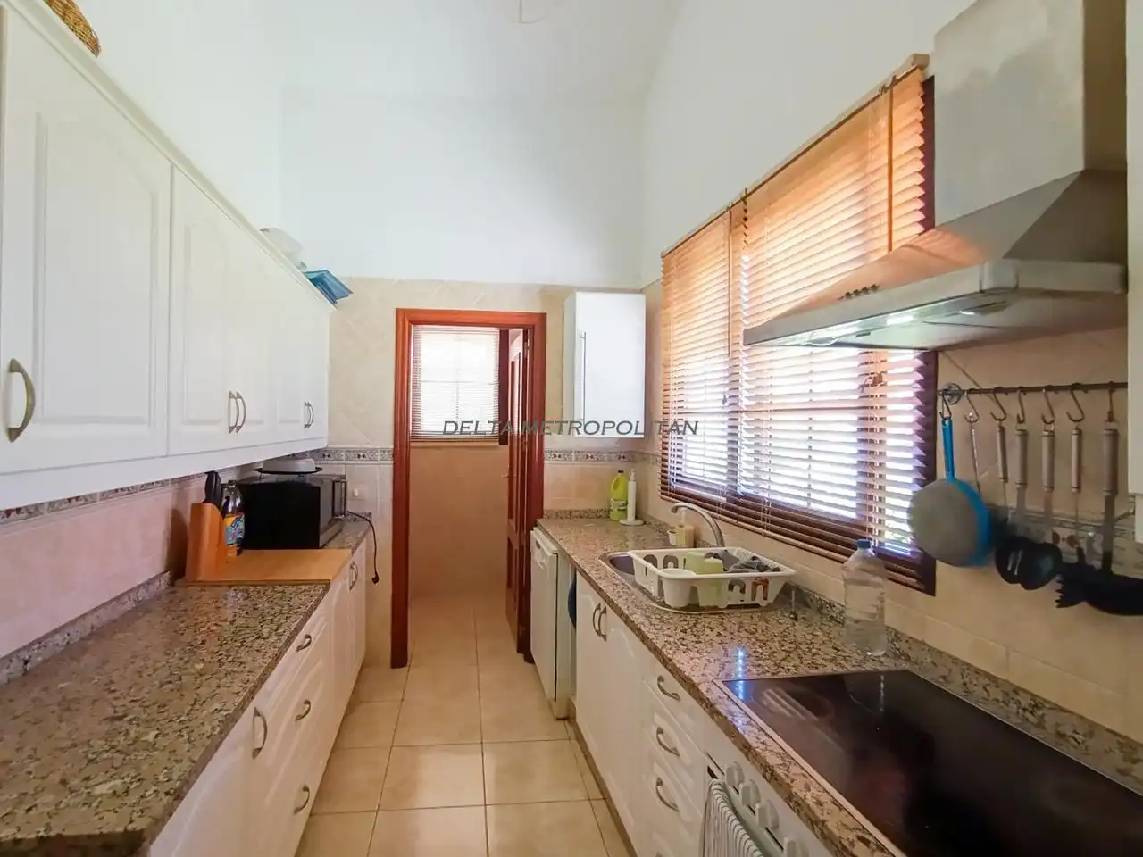 Cuina de Casa o xalet en venda en Arona amb Aire condicionat, Terrassa i Traster