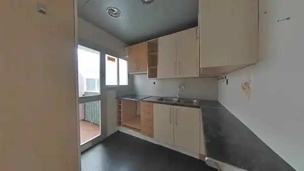 Piso con ascensor en venta en Carrer del Poeta Maragall 62, imagen 2