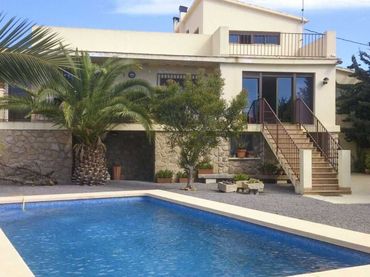 Villa mit Pool zum Verkauf in Urbanizaciones