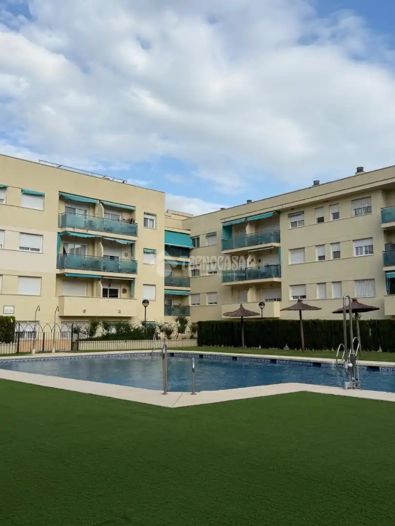 Vista exterior de Piso en venta en Córdoba con Aire acondicionado, Calefacción y Jardín privado