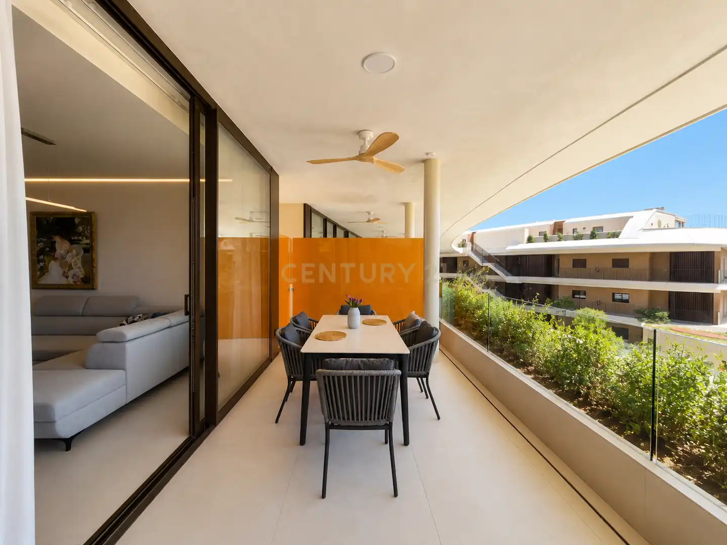 Apartamento con piscina en venta en CL GOLONDRINAS LAS 62(P) TB-062 FUENGIROLA (MÁLAGA), imagen 8