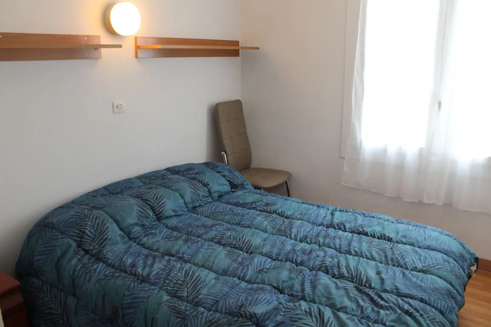 Habitación de Apartamento en venta en L'Estartit con Aire acondicionado y Amueblado