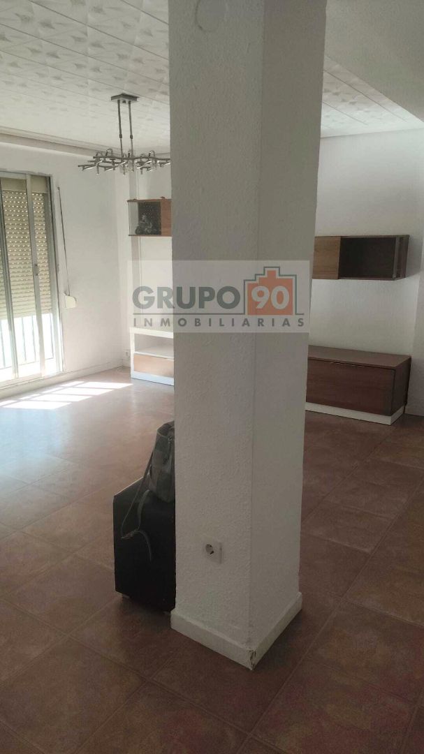 Flat for sale in  Valencia Capital  with Balcony