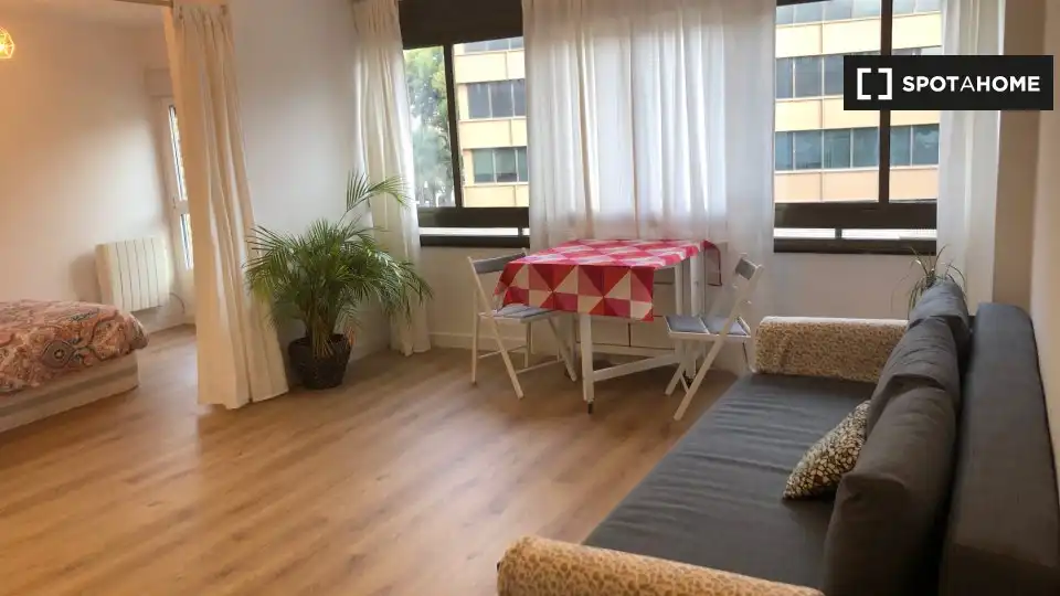 Room in Parque María Luisa -Giralda Sur