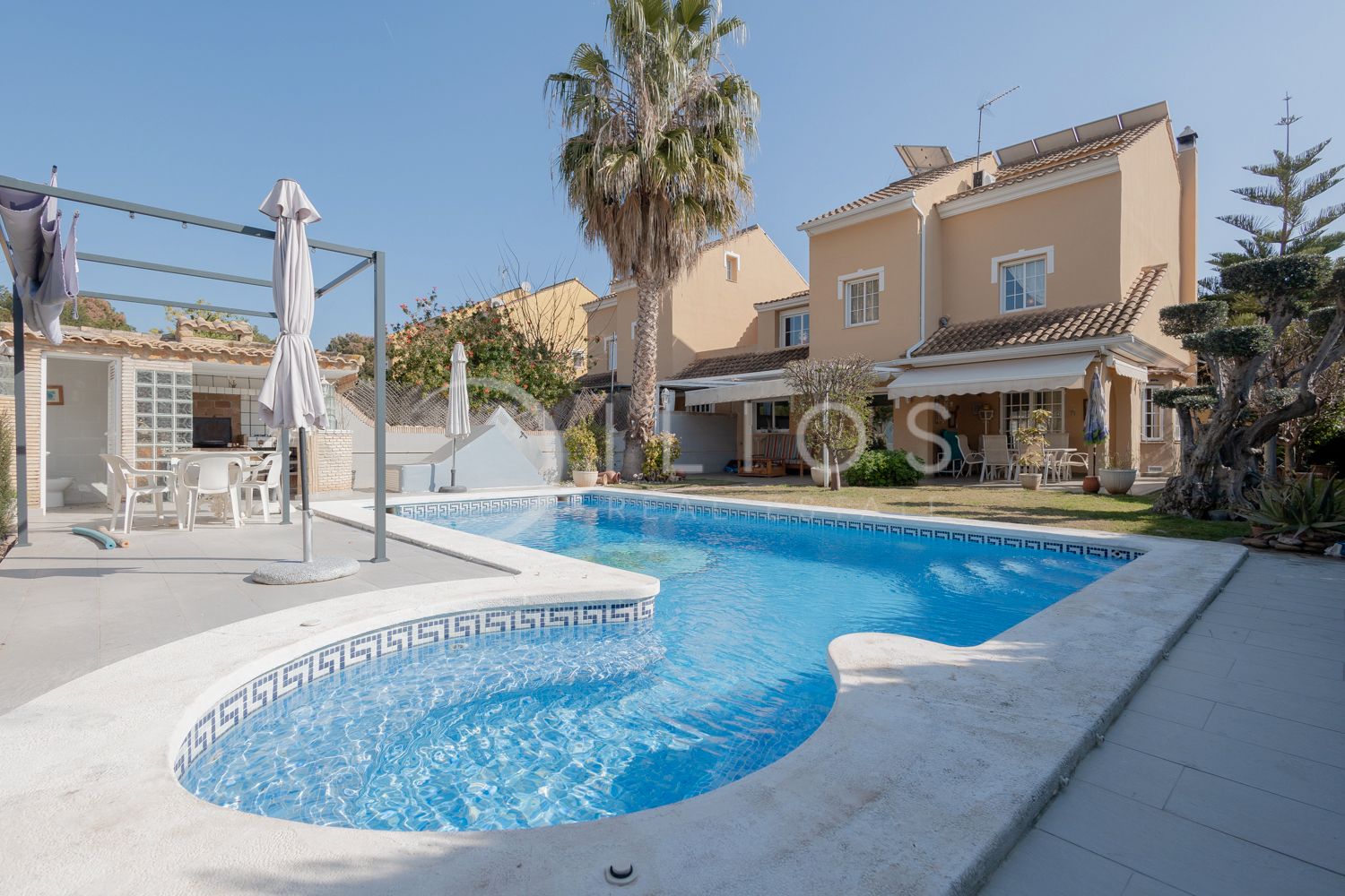 Piscina de Casa adosada en venda en Puçol amb Aire condicionat, Jardí privat i Terrassa