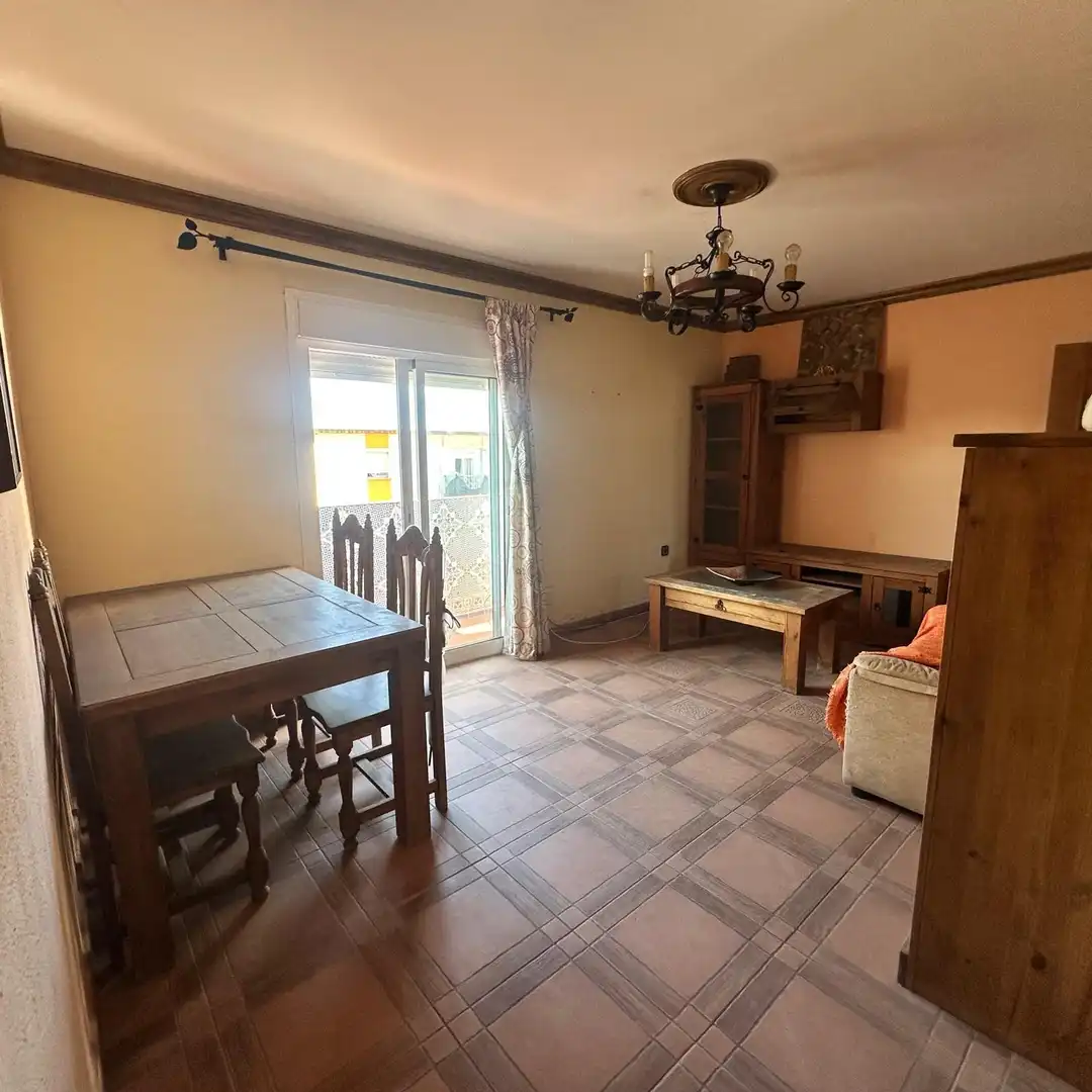 Sala de estar de Piso en venta en La Línea de la Concepción con Amueblado y Balcón