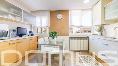 Foto 2 de Casa adosada en venda a Marianao, Barcelona